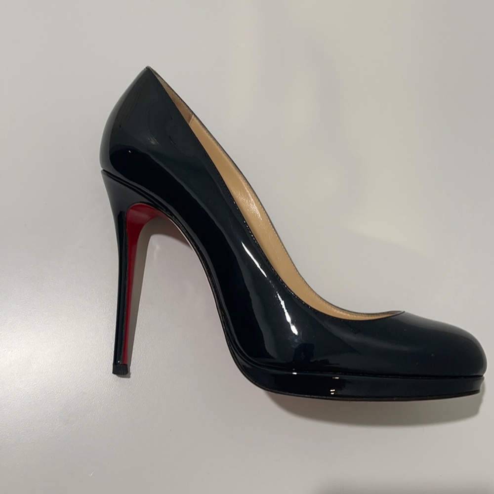 Authentic patent dark blue 36 Christian Louboutin